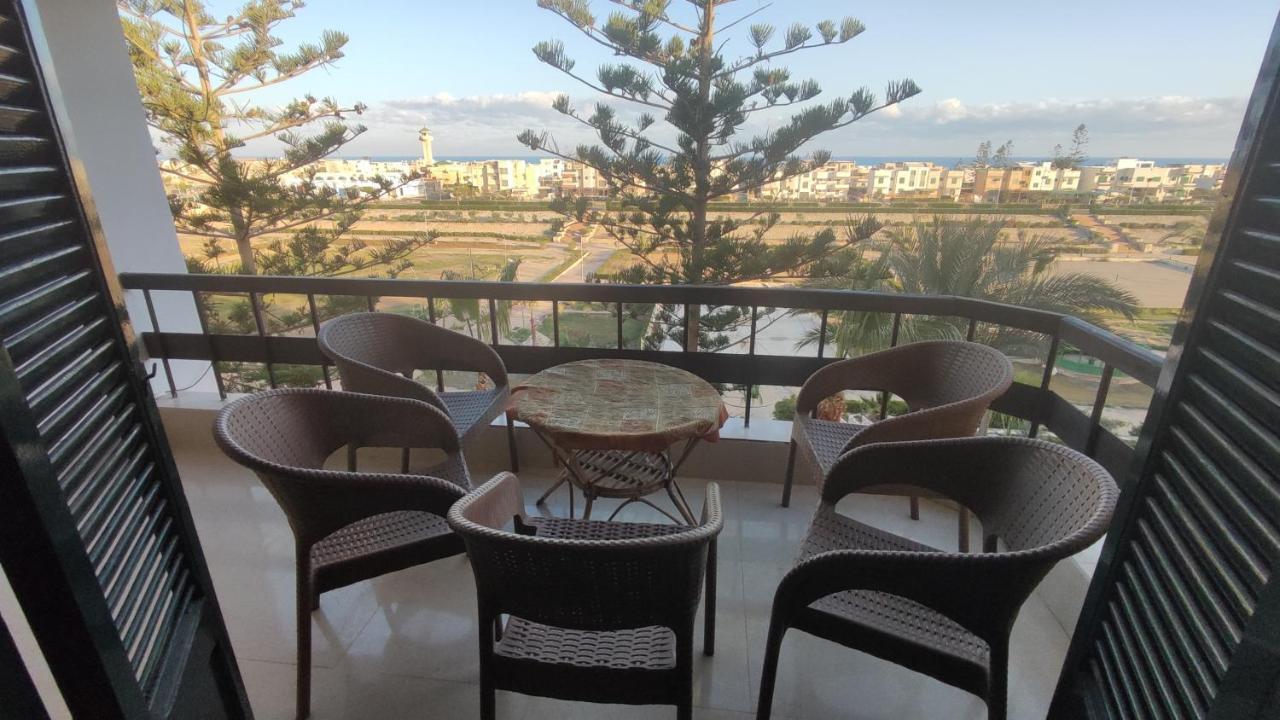 Green Beach Apartment