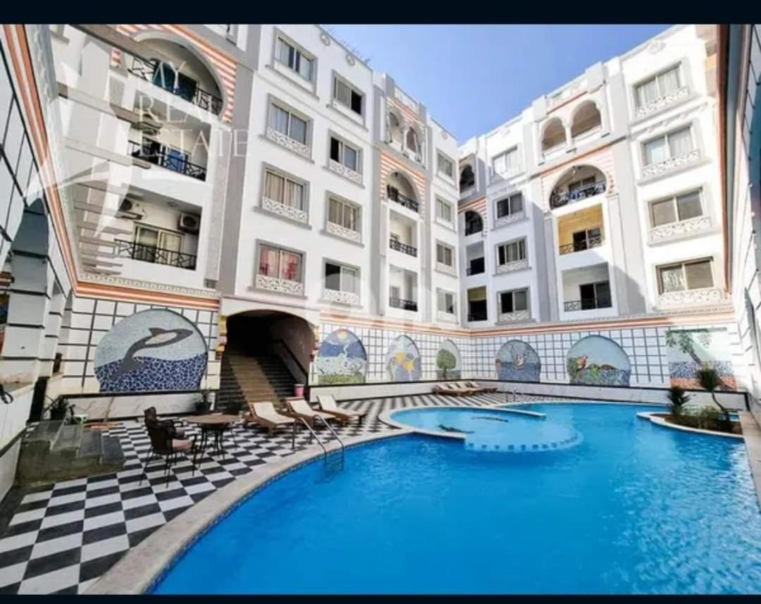Sheraton Plaza Compound, 214 Apartment *