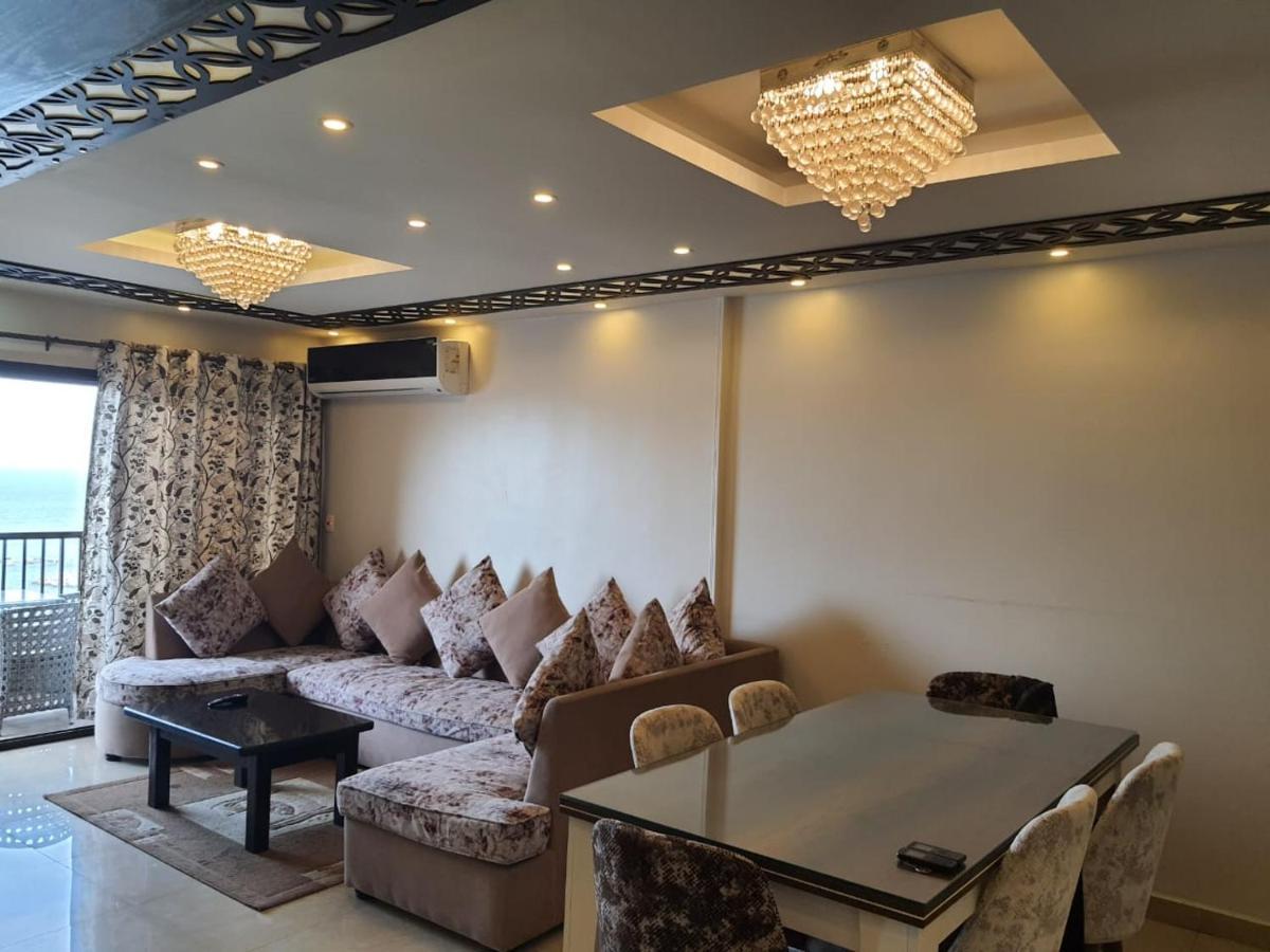 Square - Brand New Luxury With Stunning Sea View