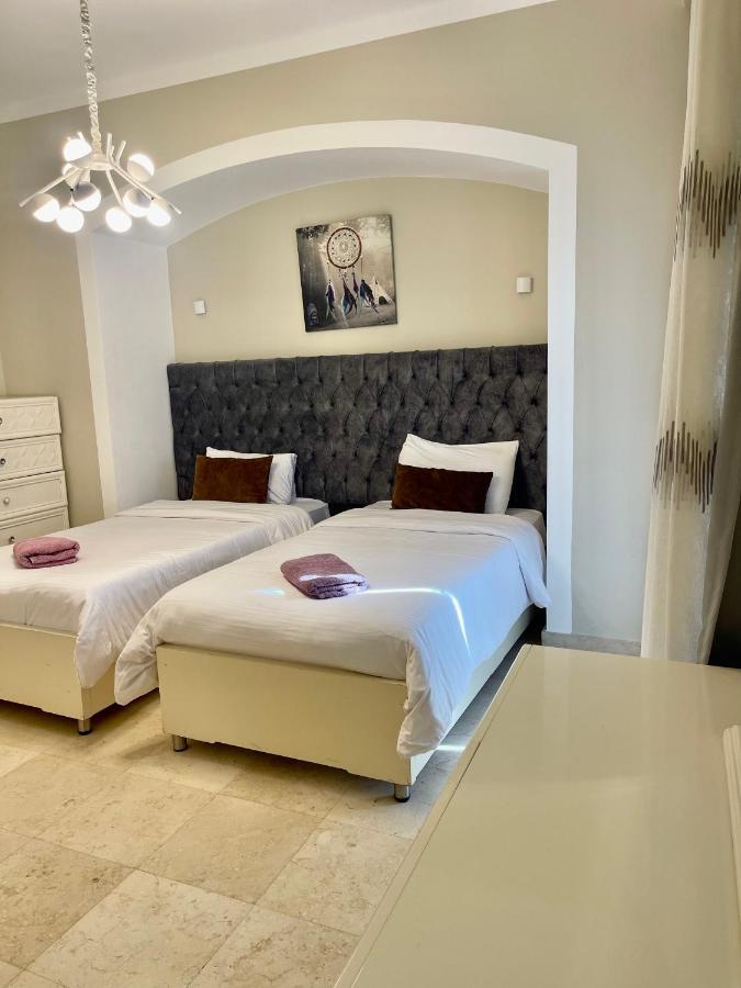Villa Y 140 Wast Golf Heated Private Pool