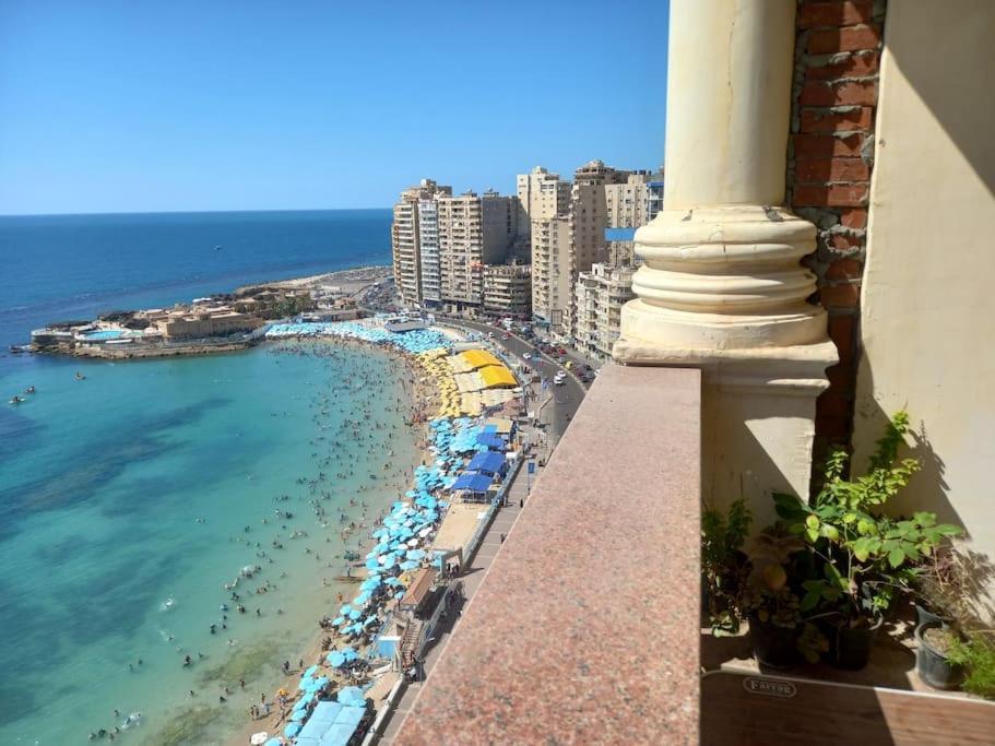 Stunning Sea View Flat İskenderiye