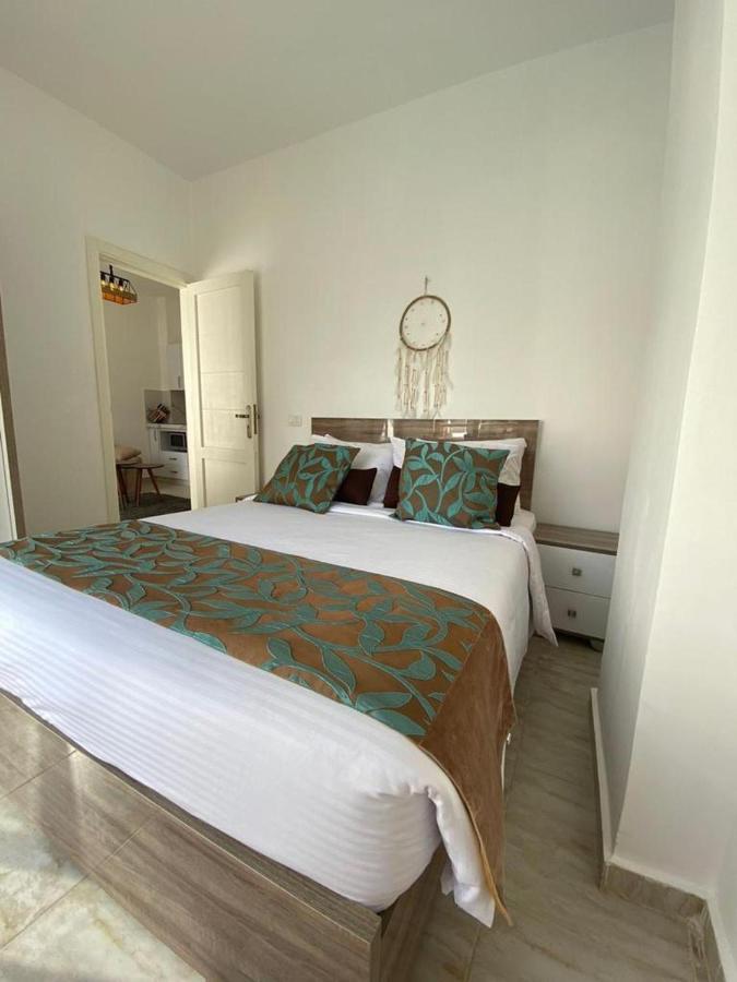 Elegant And Welcoming One Bedroom Apartment *