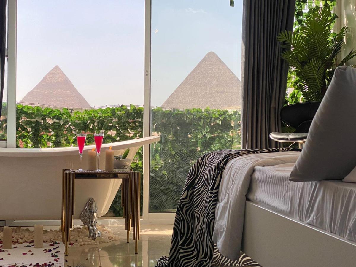 Apartment Jacuzzi Pyramids View *