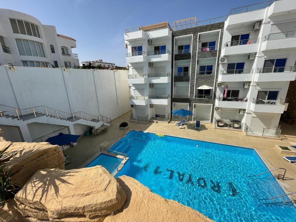 Beautiful 3-bedroom On The 4th Floor With Personal Jacuzzi On The Roof And 3 Balconies With Spectacular Seaview Apartment