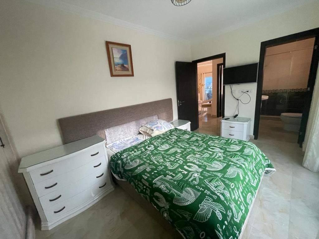 Beautiful 3-bedroom On The 4th Floor With Personal Jacuzzi On The Roof And 3 Balconies With Spectacular Seaview * Sharm el-Sheikh