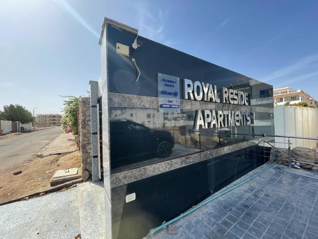 Beautiful 3-bedroom On The 4th Floor With Personal Jacuzzi On The Roof And 3 Balconies With Spectacular Seaview * Sharm el-Sheikh
