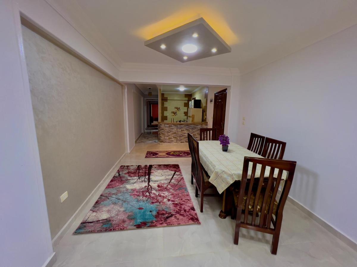 Apartment سى فيو السريا *