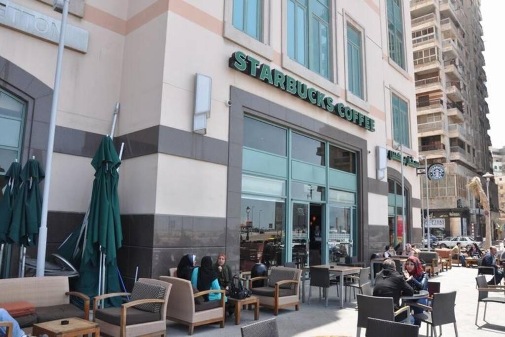 Grand Plaza San Stefano: Luxury With Mall Access Apartment *