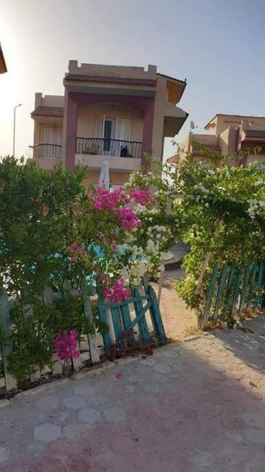 Cheerful 3-bedroom With Pool مميزة ببسين خاص Villa