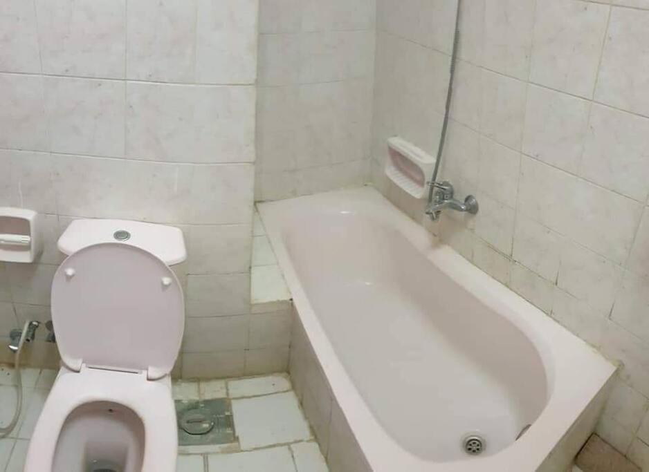 Cheerful 3-bedroom With Pool مميزة ببسين خاص Villa