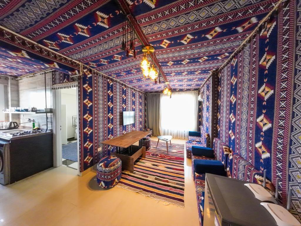 Downtown Sea View Apartment