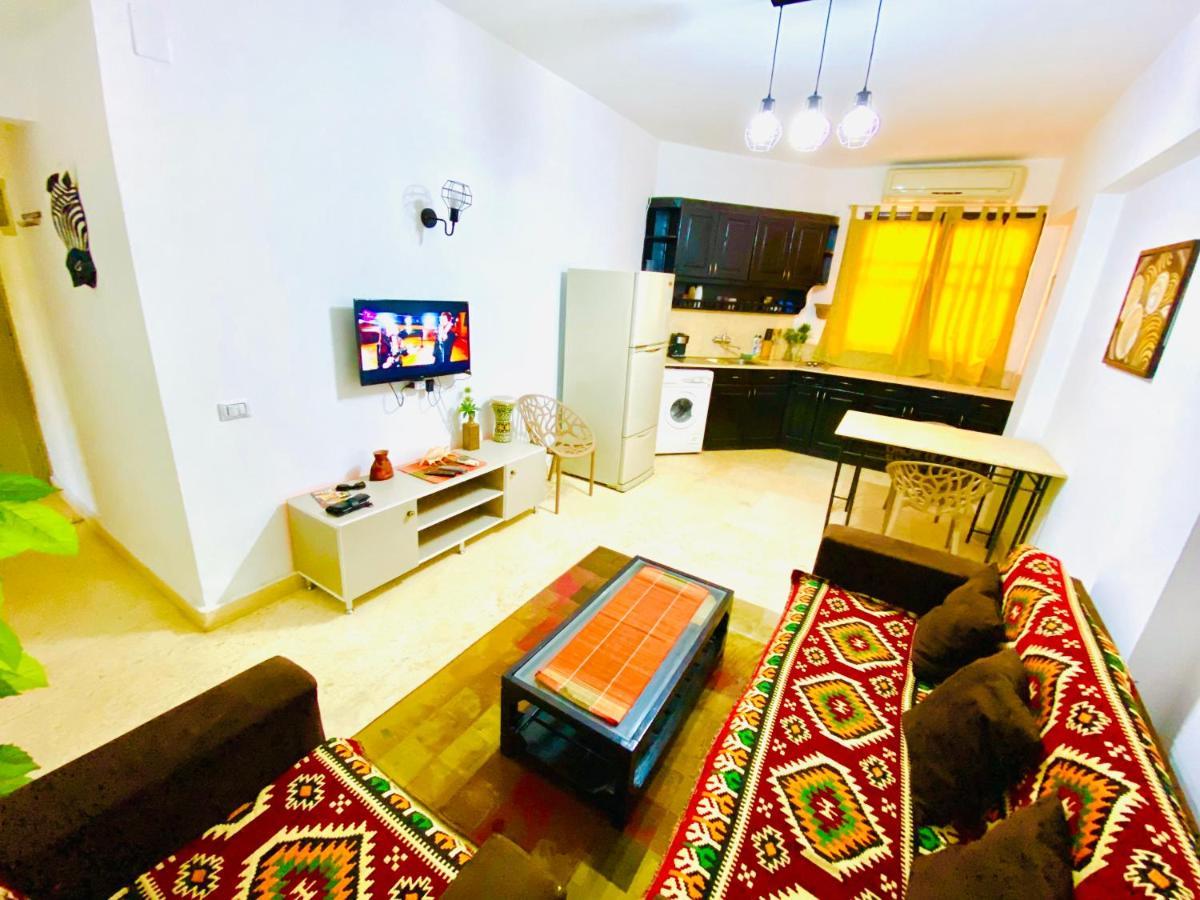 Apartment Zebra Center