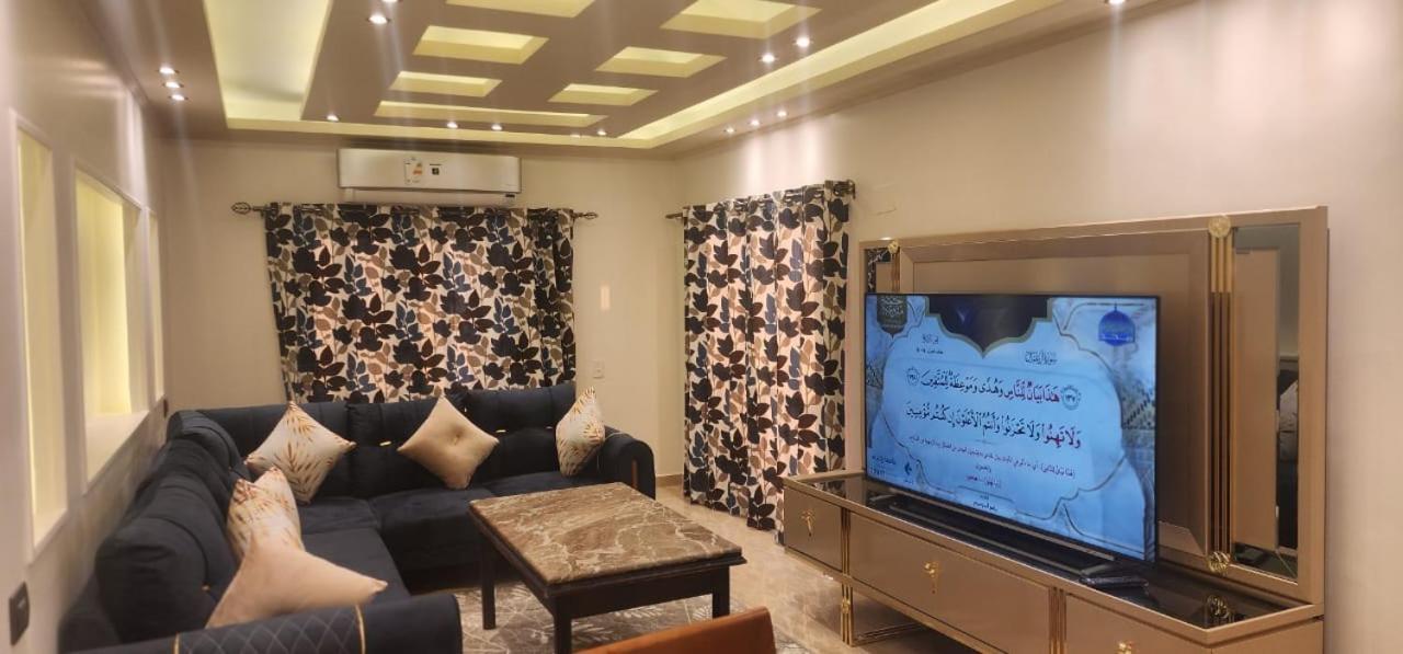 Square - Brand New Luxury With Stunning Sea View Apartament