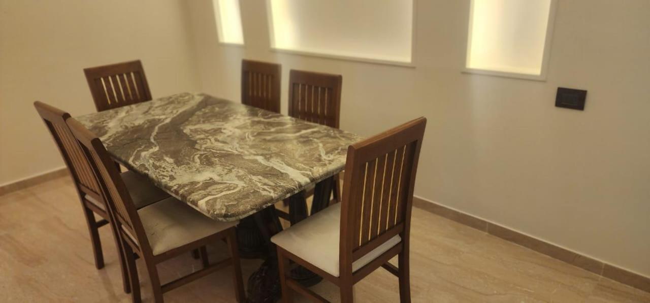 Square - Brand New Luxury With Stunning Sea View *
