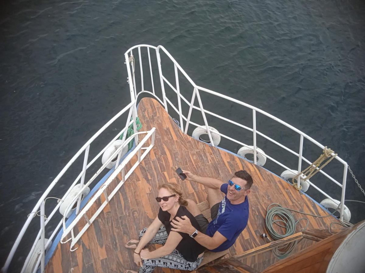Houseboat And Nile Cruises Zainoba Botel Assuan