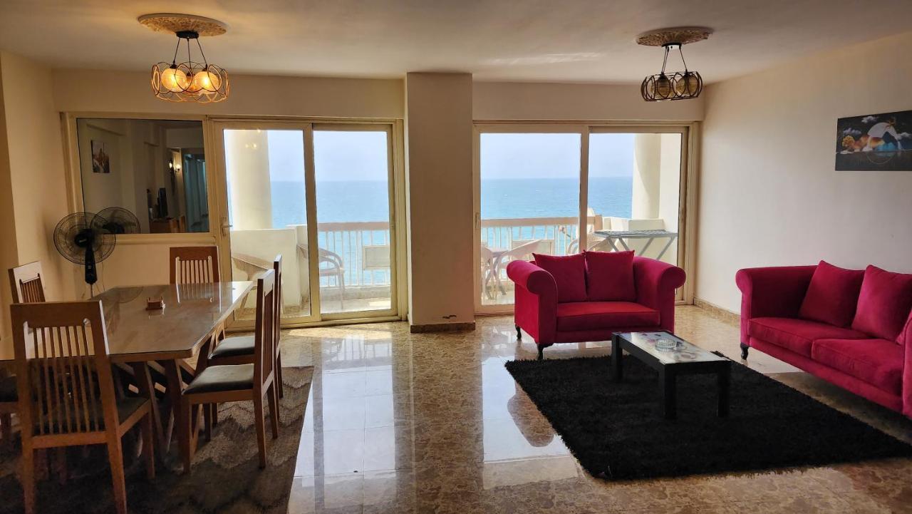 Midpoint Sea View - Families Only Apartament *