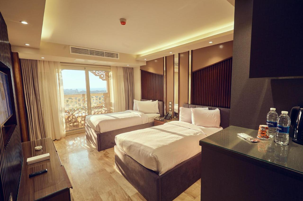 Hotel Grand