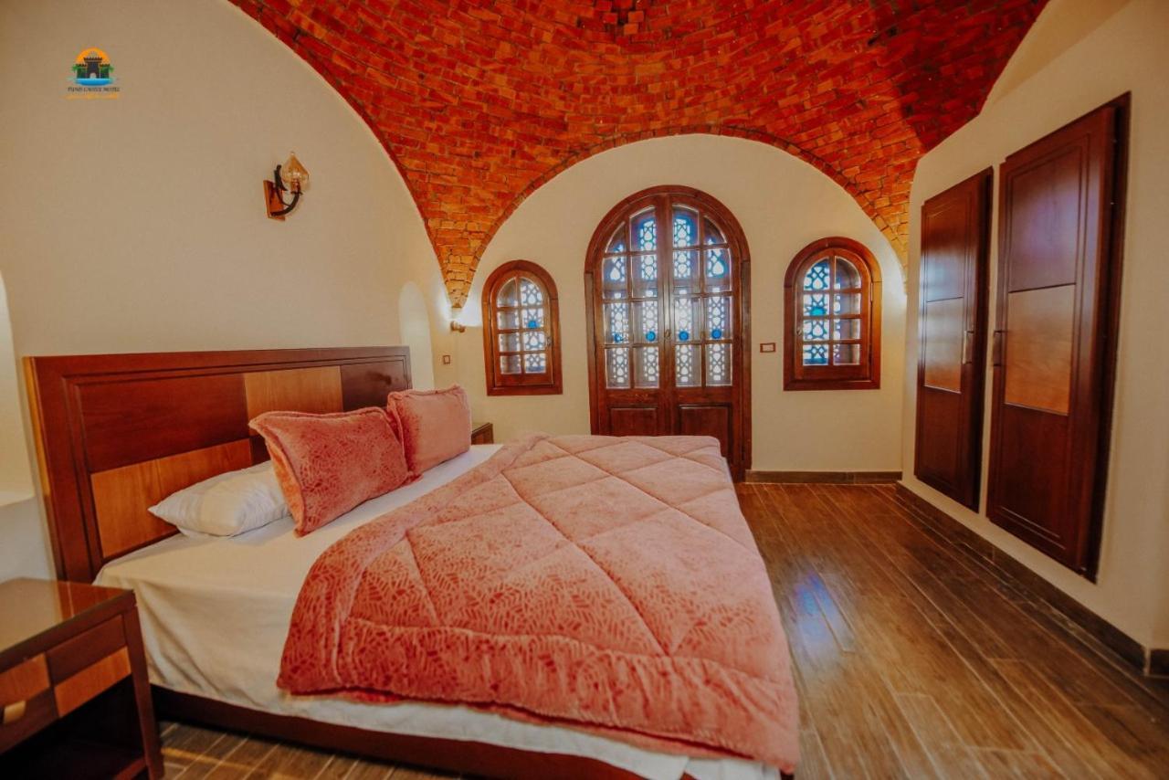 Tunis Castle Villa Izbat an Namus