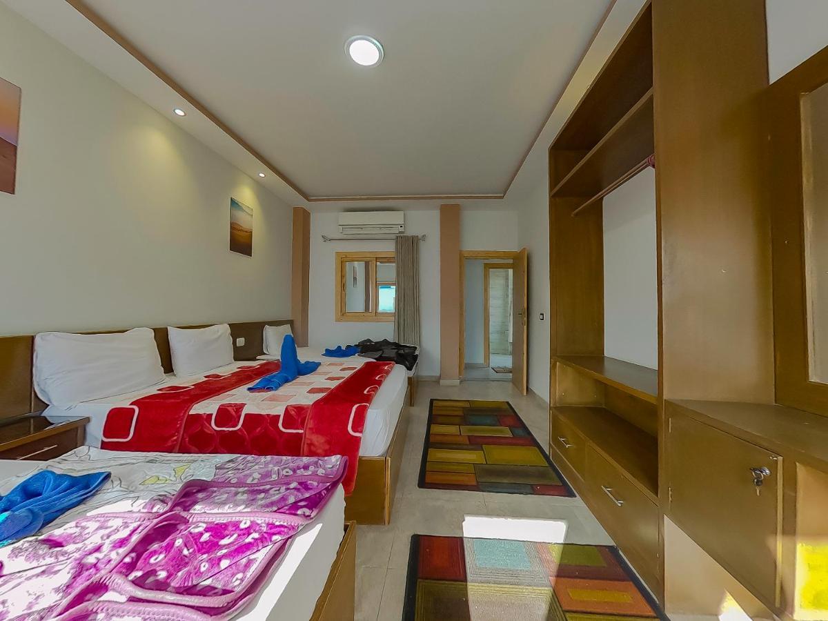Seaview Hotel