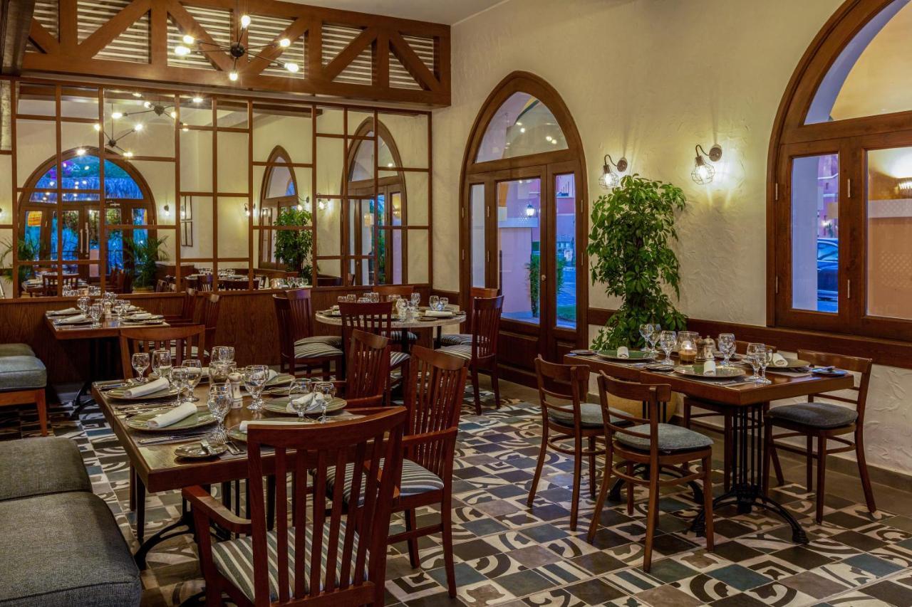 Jaz Makadi Oasis Resort