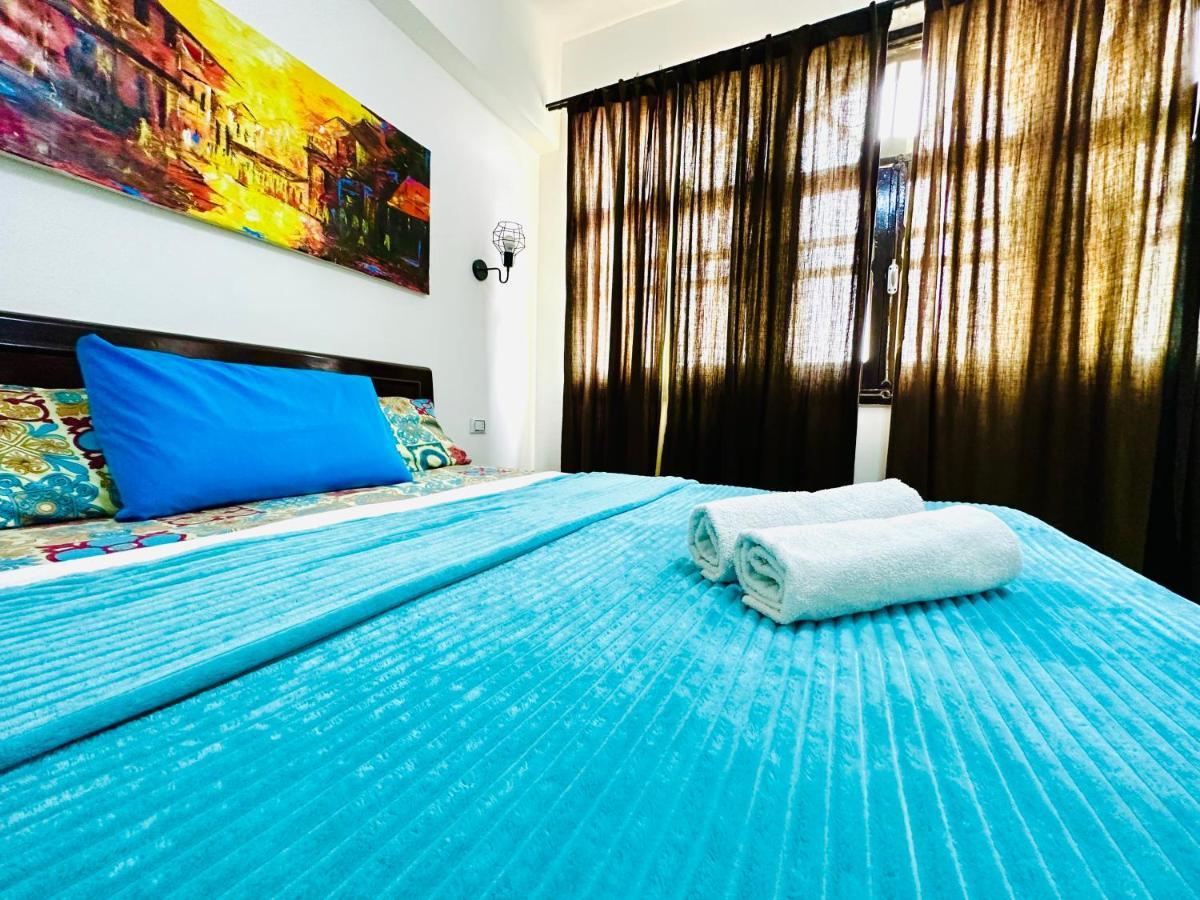 Tamburine With Wi Fi Center Apartment