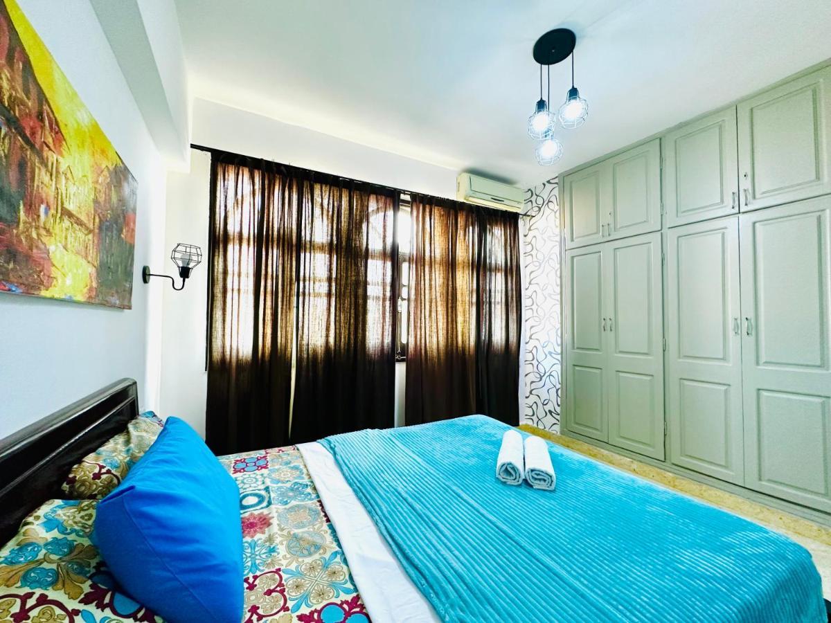 Tamburine With Wi Fi Center Hurghada