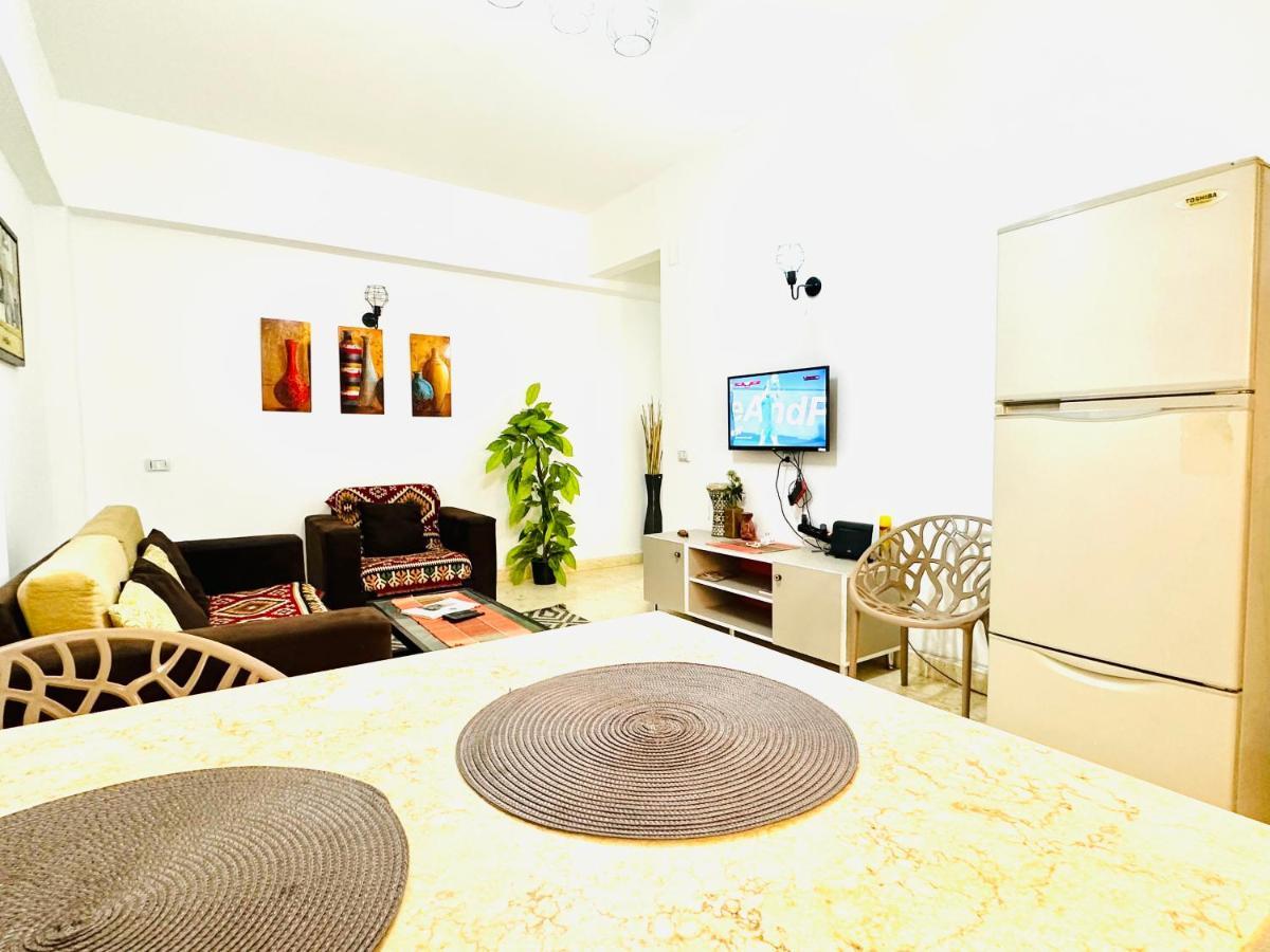 Tamburine With Wi Fi Center Apartment