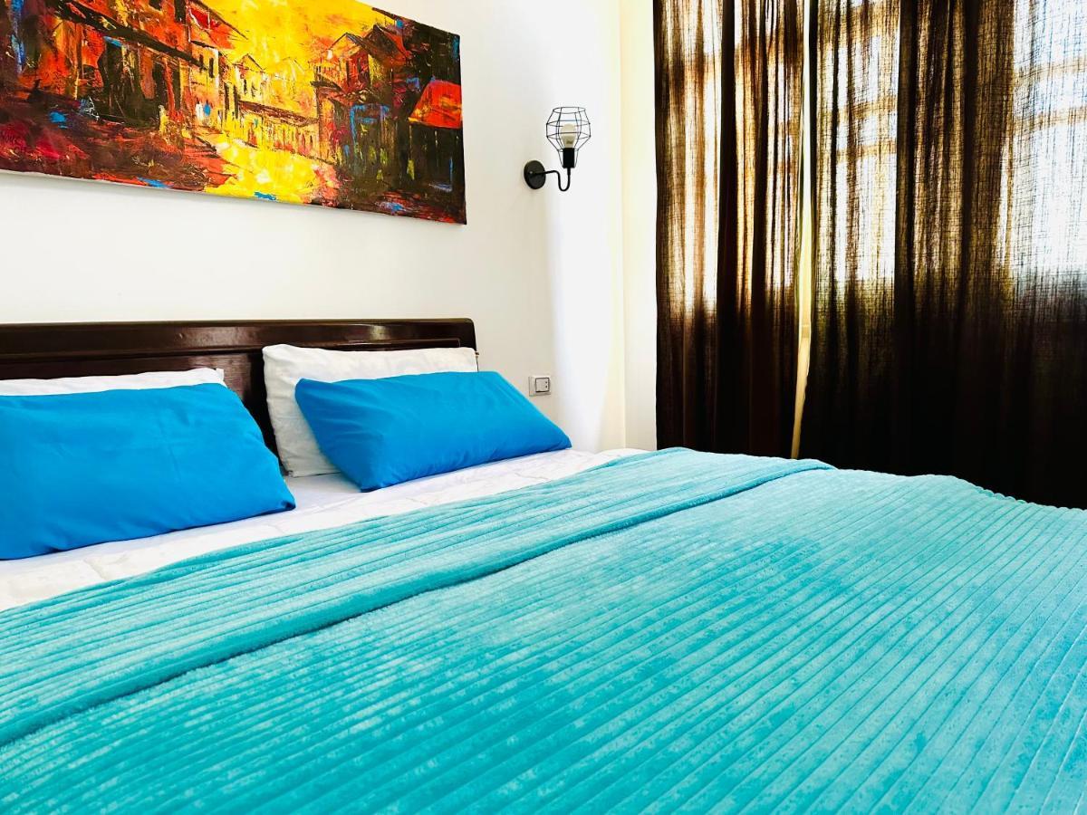 Apartment Tamburine With Wi Fi Center *