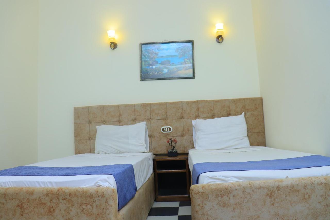 Royal Hotel