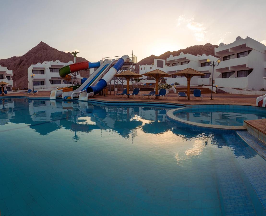 Golden Heights Aqua Park Hotel