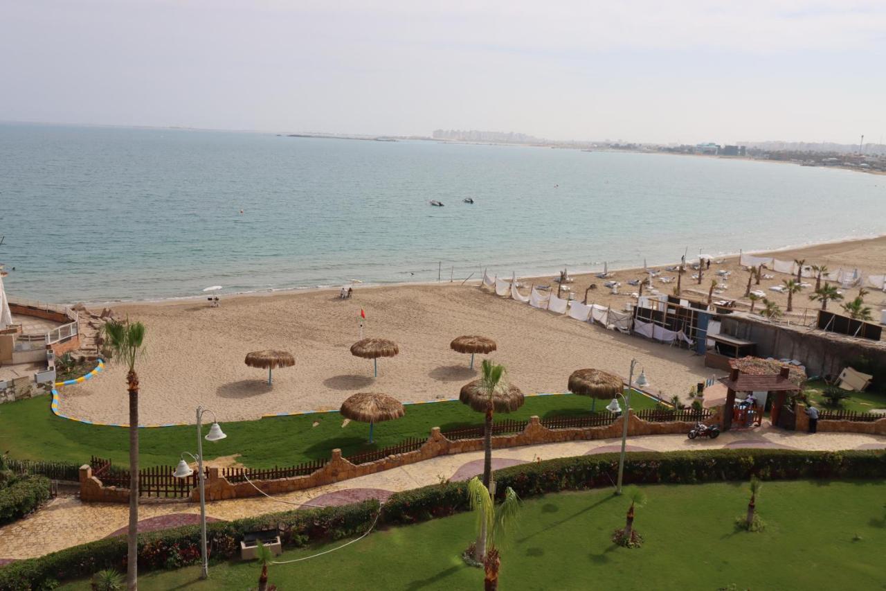 Apartment Luxury Mamoura Private