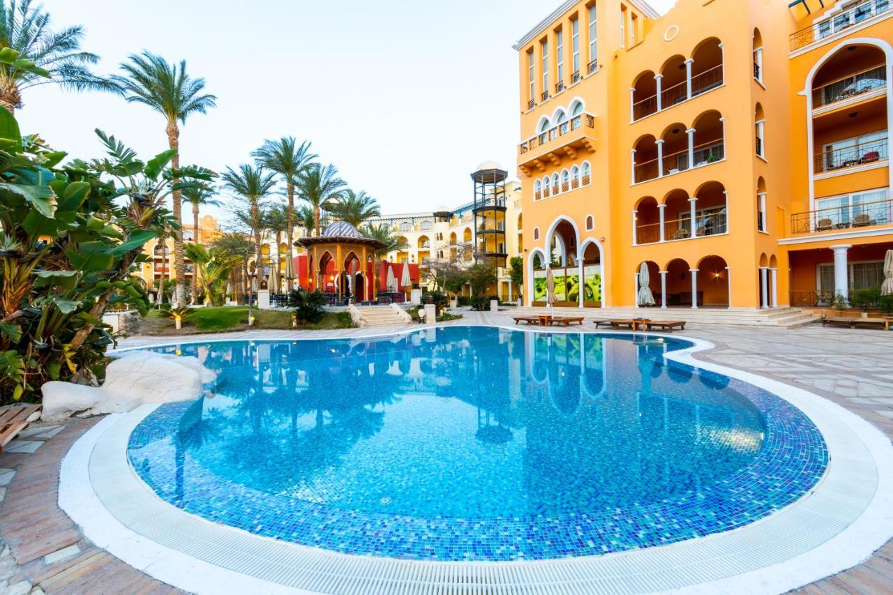 The Grand 5*