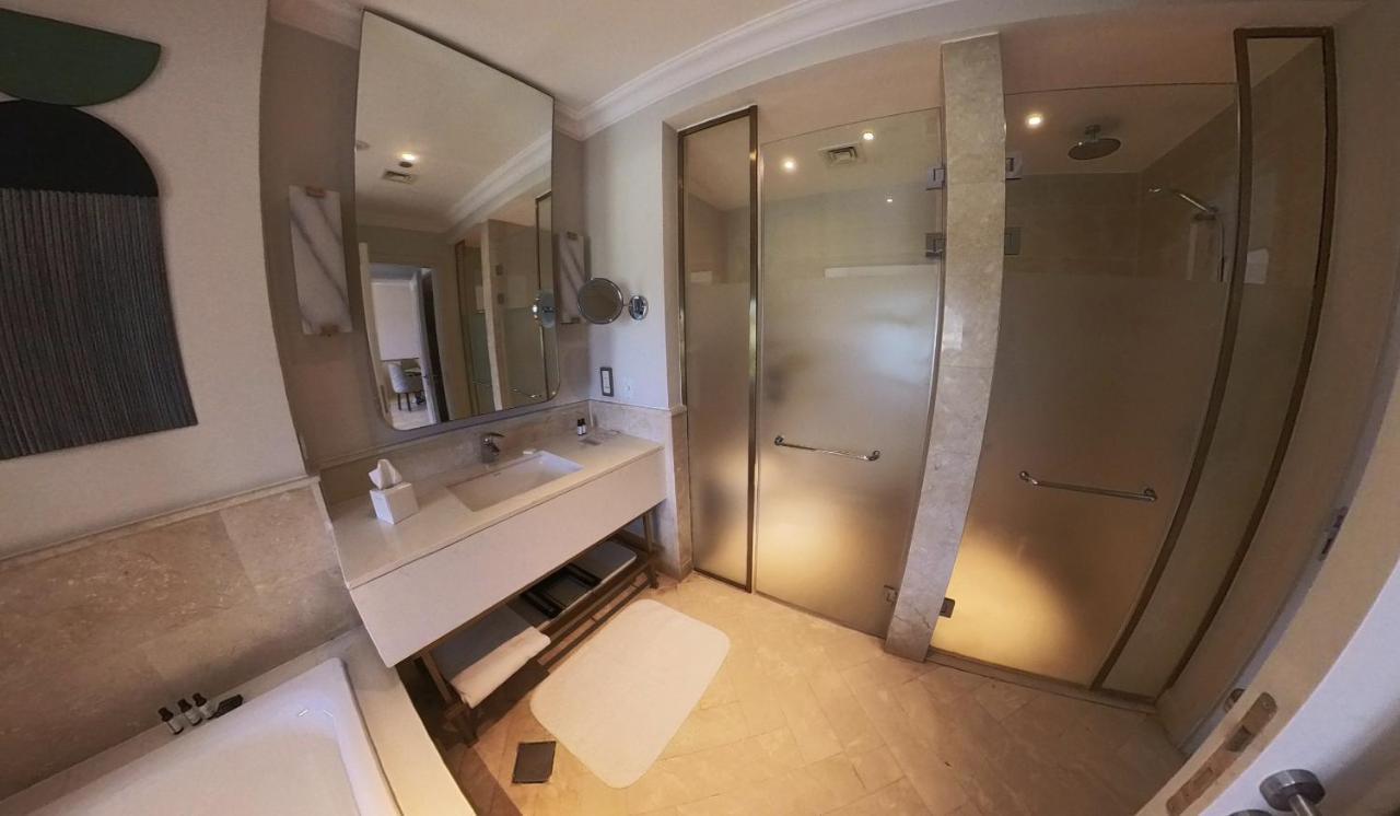 Hotel 1 Bedroom @ The Address Golf Marassi