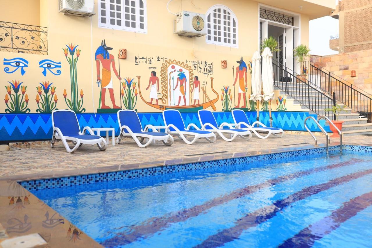 Hotel Royal Mountain Luxor