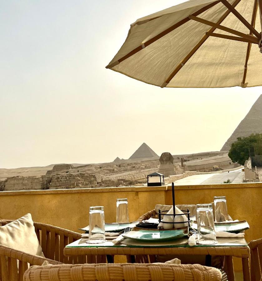 The Gate Front Pyramids & Sphinx View * Kafrat al Jabal