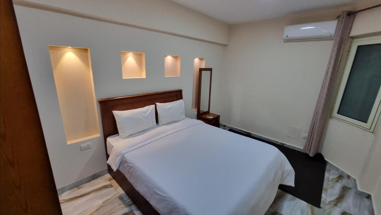 Alex Sea View - Families Only * Alexandria