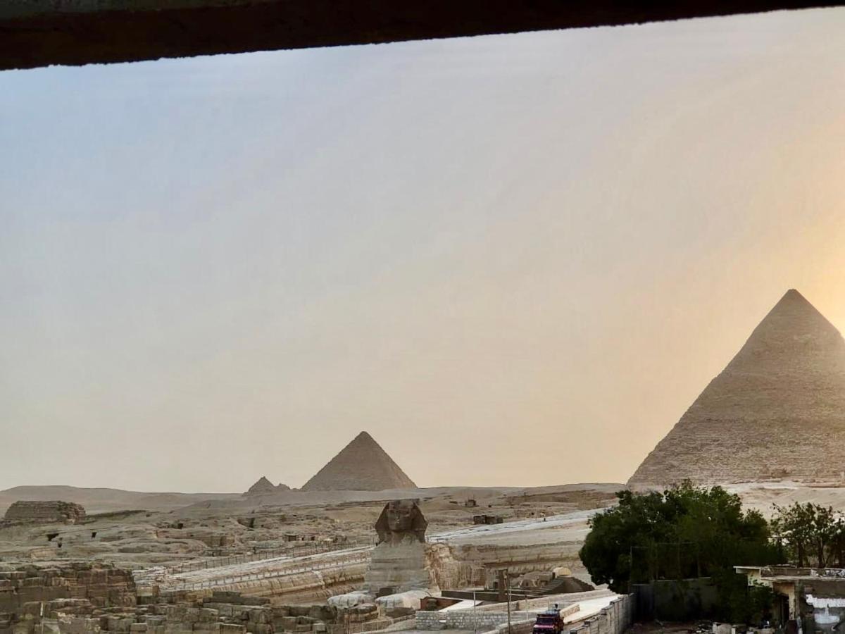 The Gate Front Pyramids & Sphinx View Hotel