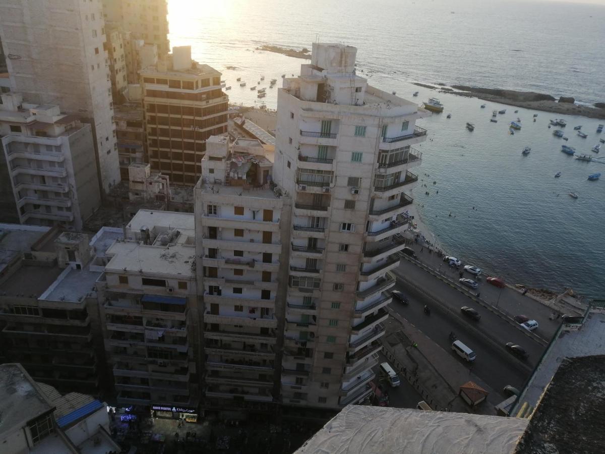 Apartment شقه فى ميامى بالاسكندريه مطله على البحر