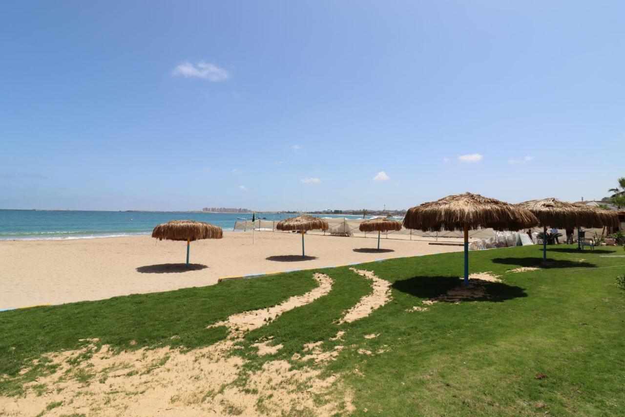 Apartment Luxury Mamoura Private