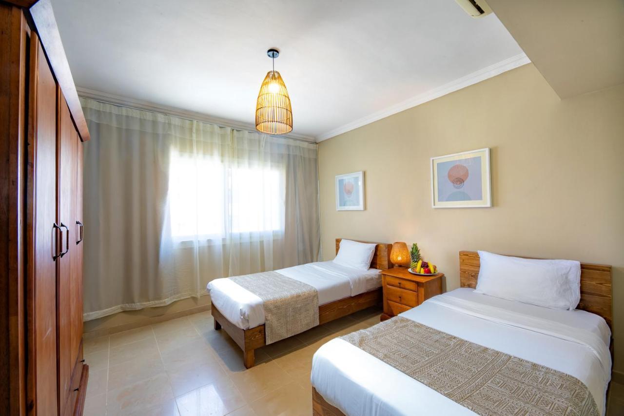 Otel The Bay Marina *