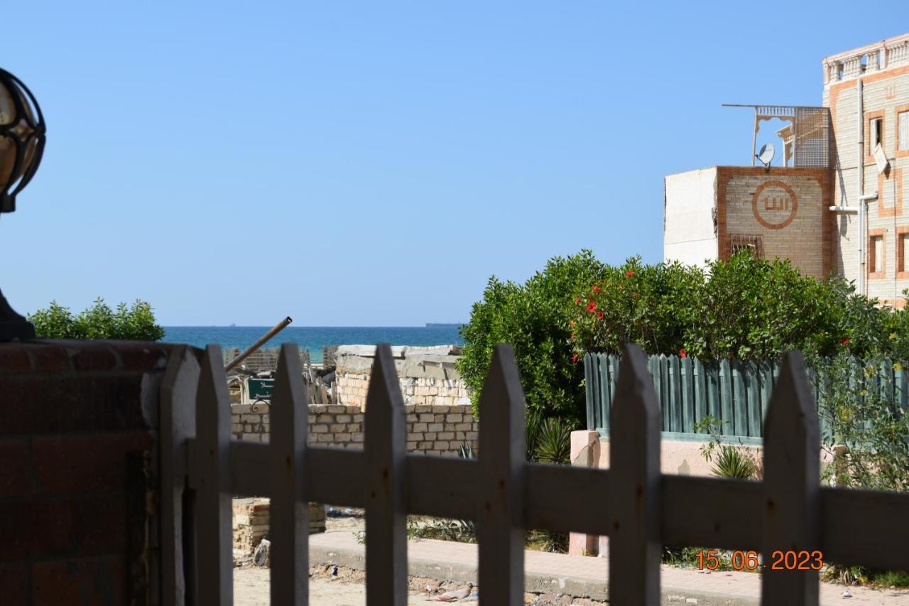 Beachside ,sidi Kerir *