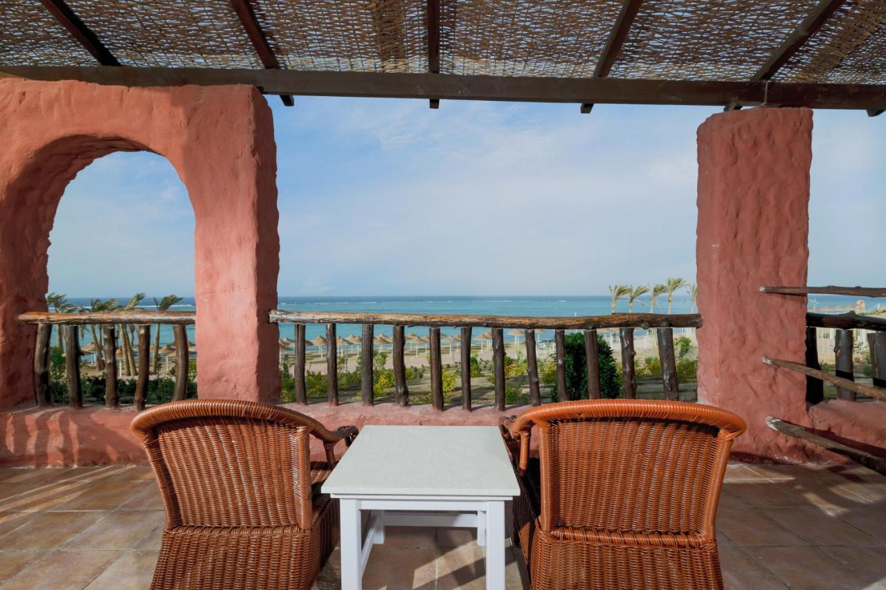 Pickalbatros Villaggio Aqua Park - Portofino 4*