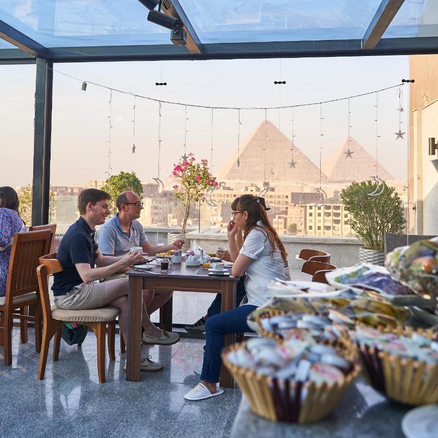 New Pyramid Front Hotel Al Kawm al Akhdar