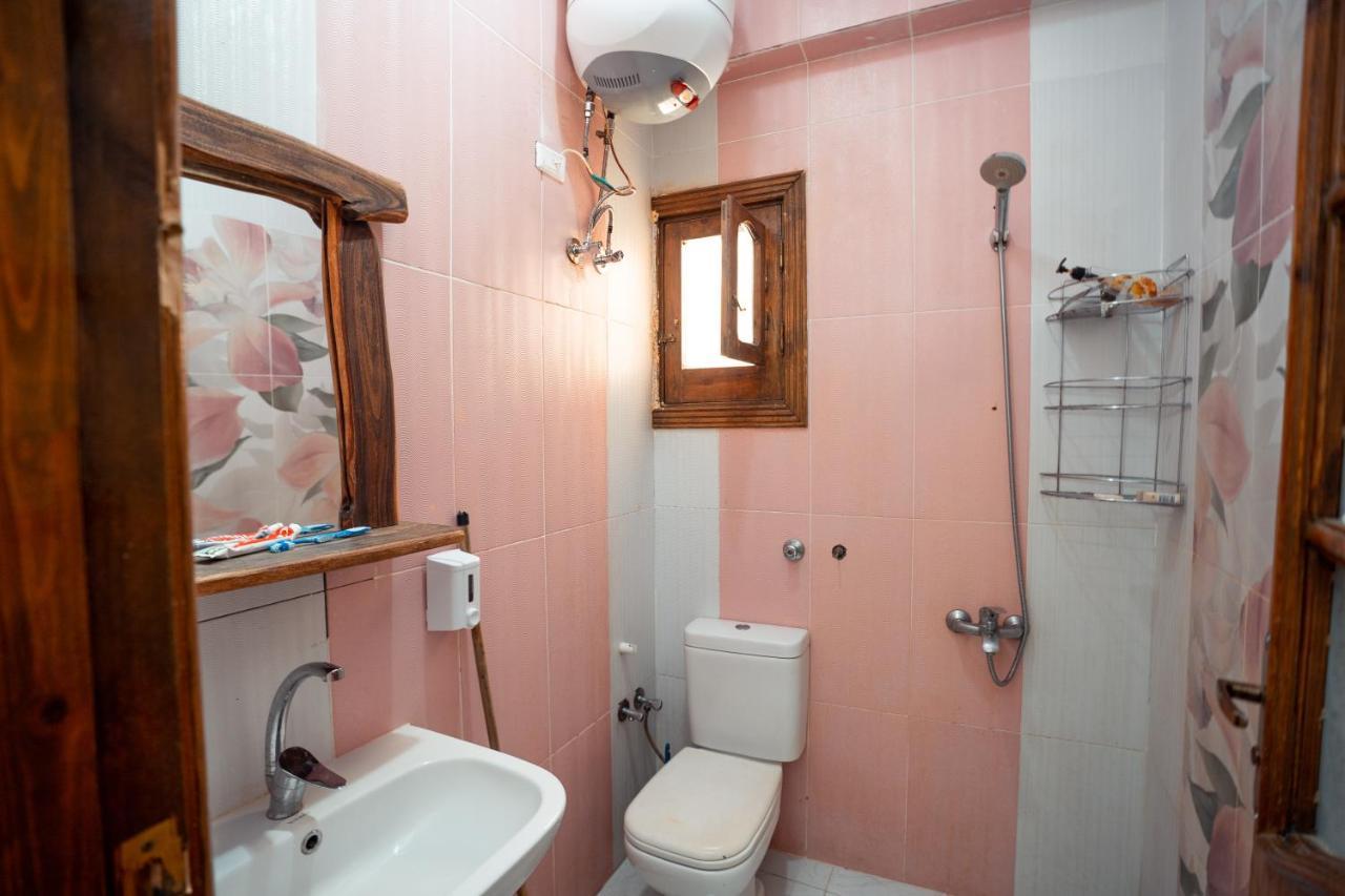 Hostel Rafiki - *
