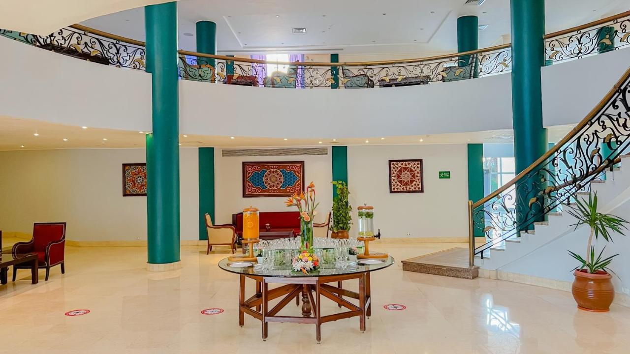 Reef Resort 4*