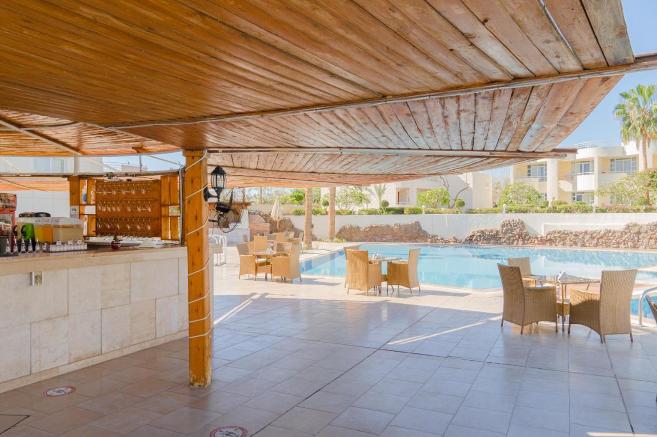 Resort Reef 4*
