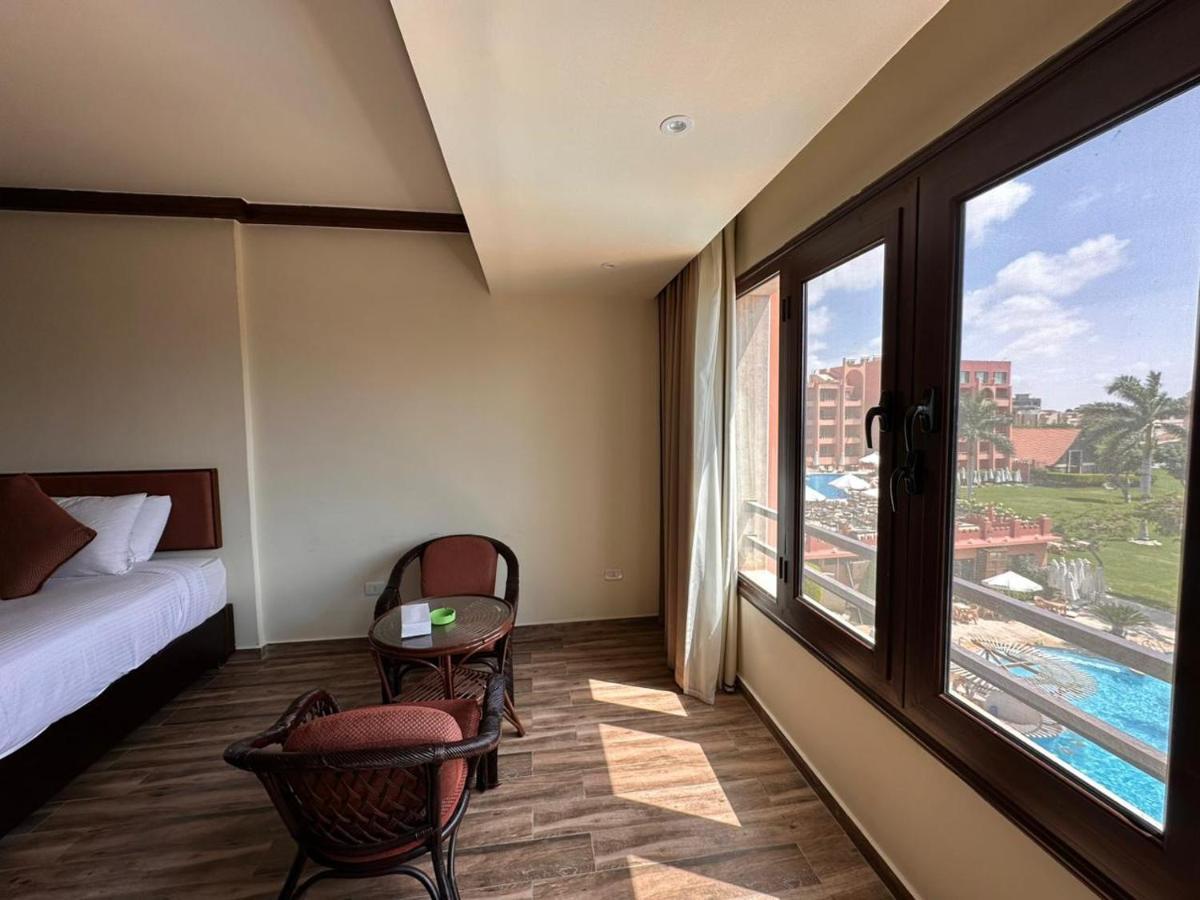 Resort Africana &