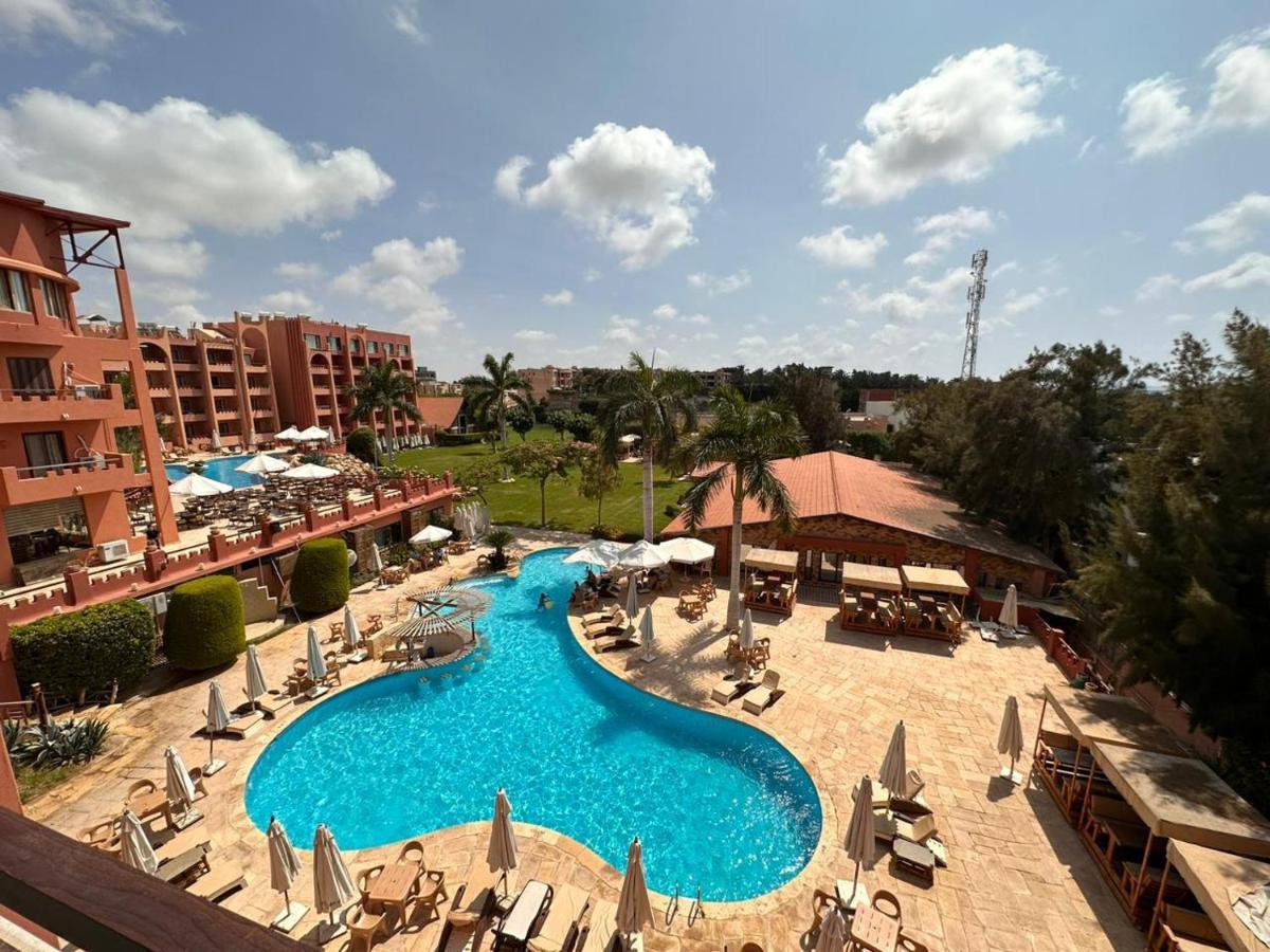 Africana & Resort
