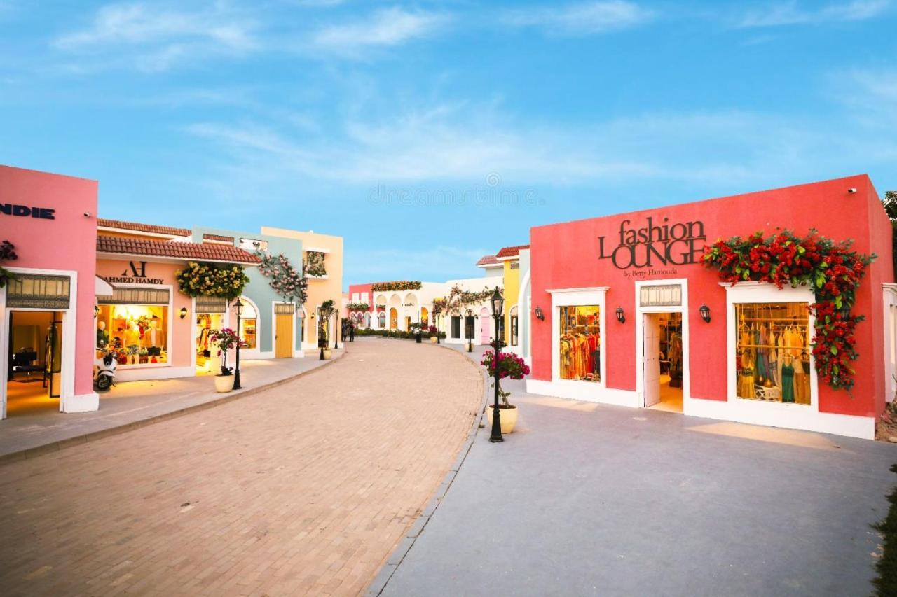 Modern Hacienda Bay 4 Bedrooms Maid Or Driver's *