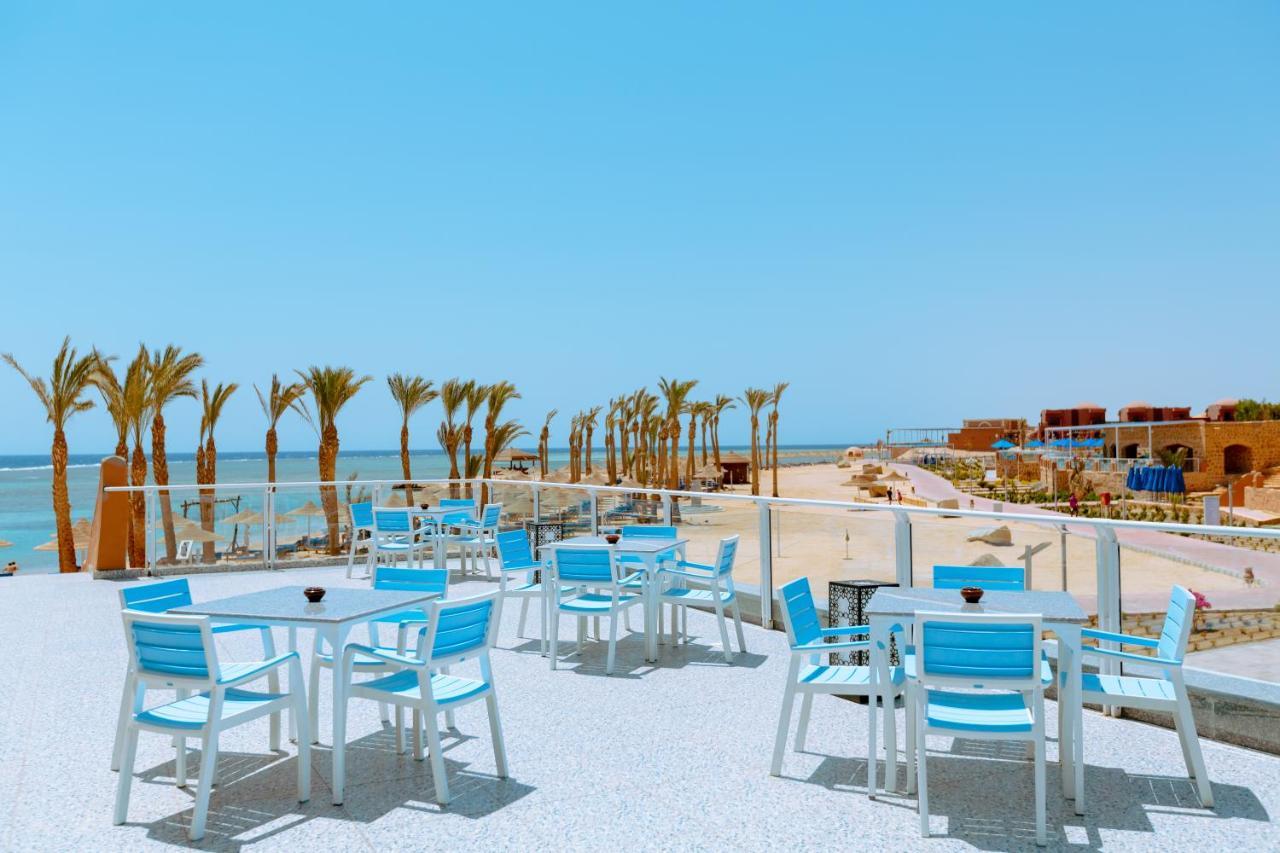 Pickalbatros Villaggio Aqua Park - Portofino 4*